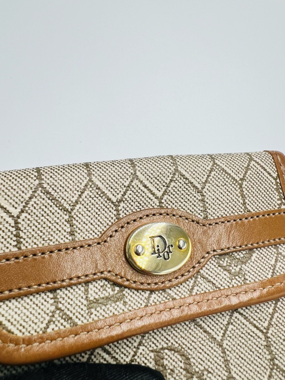 Christian Dior Honeycomb Coin Purse - Picture 7 of 9